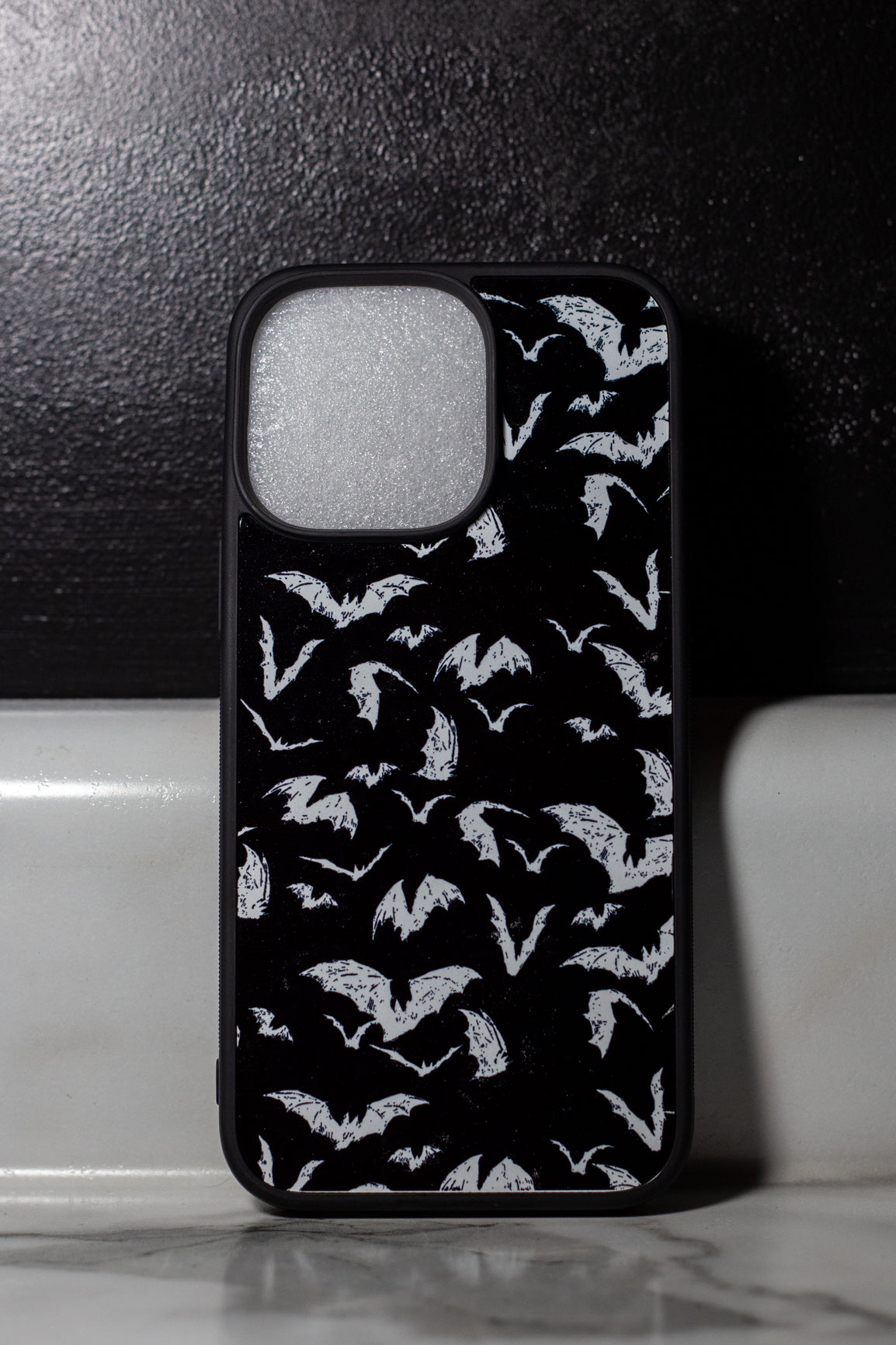 Bat (black and white) iPhone 14 Pro Max Case